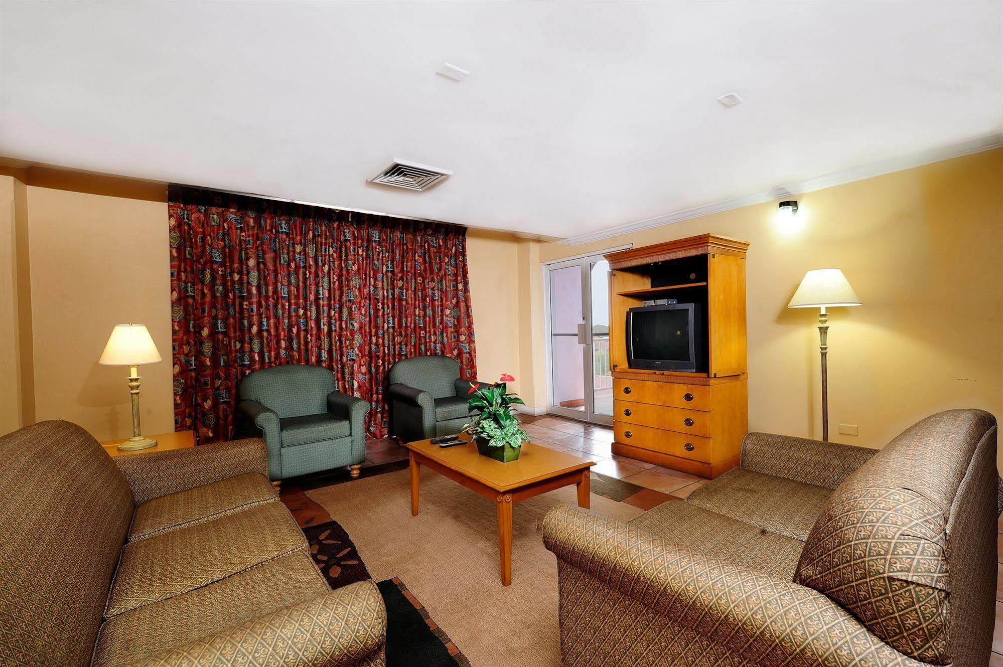 Heritage Hotel St. John's Екстериор снимка